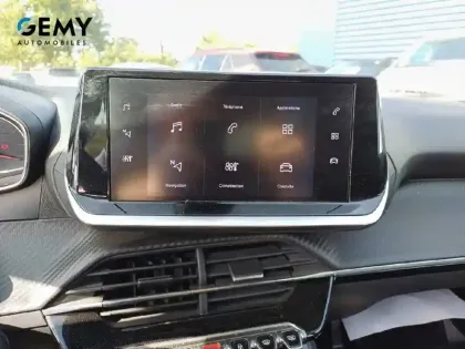 Photo 12 Peugeot 2008  PureTech 130 S&S EAT8