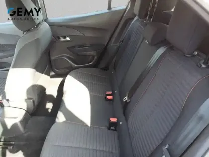 Photo 9 Peugeot 2008  PureTech 130 S&S EAT8