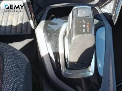 Photo 13 Peugeot 2008  PureTech 130 S&S EAT8