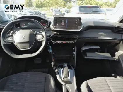 Photo 7 Peugeot 2008  PureTech 130 S&S EAT8