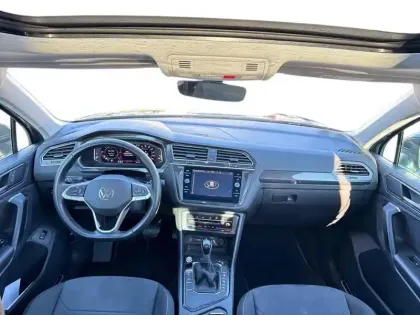 Photo 10 Volkswagen Tiguan  2.0 TDI 150ch DSG7