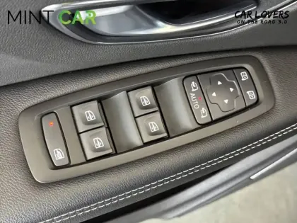 Photo 16 Renault Grand Scenic  TCe 140 FAP - 21