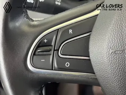 Photo 15 Renault Scenic Grand  TCe 140 FAP - 21