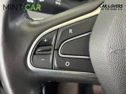 Photo 15 Renault Grand Scenic  TCe 140 FAP - 21