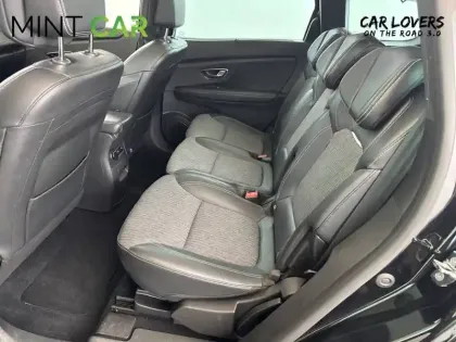 Photo 18 Renault Grand Scenic  TCe 140 FAP - 21