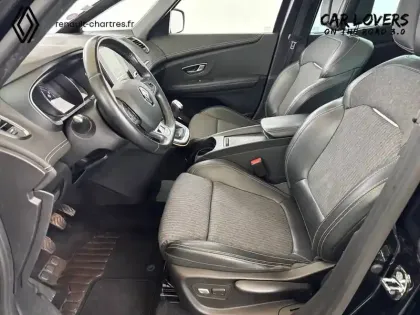 Photo 17 Renault Scenic Grand  TCe 140 FAP - 21