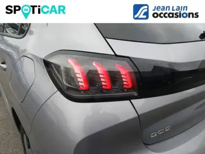 Photo 16 Peugeot 208  PureTech 100 S&S BVM6