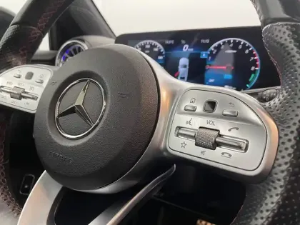 Photo 58 Mercedes Classe A  250 e 8G-DCT