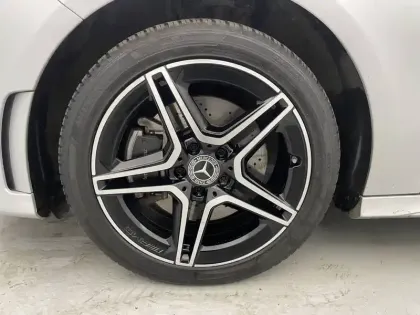 Photo 51 Mercedes Classe A  250 e 8G-DCT