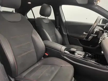 Photo 28 Mercedes Classe A  250 e 8G-DCT