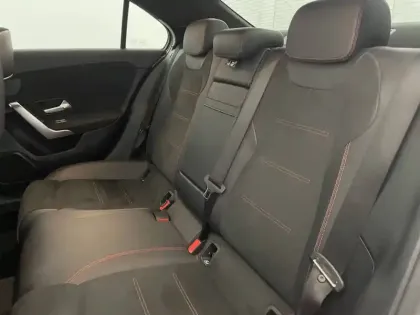 Photo 83 Mercedes Classe A  250 e 8G-DCT