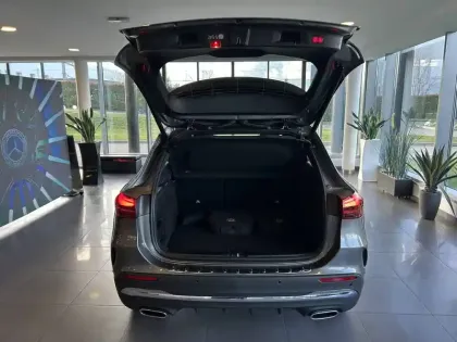 Photo 13 Mercedes GLA  250 e Hybrid EQ 8G-DCT