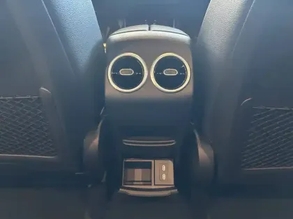 Photo 10 Mercedes GLA  250 e Hybrid EQ 8G-DCT