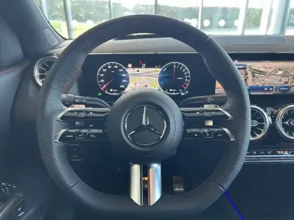 Photo 5 Mercedes GLA  250 e Hybrid EQ 8G-DCT