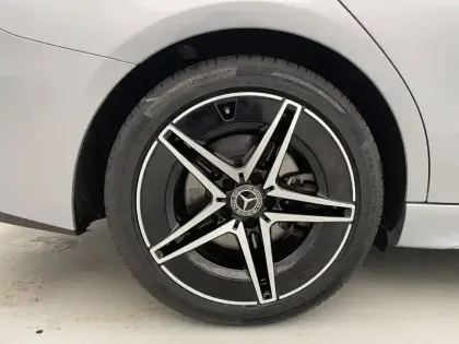 Photo 18 Mercedes Classe C  220 d 9G-Tronic