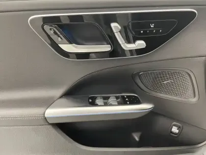 Photo 28 Mercedes Classe C  220 d 9G-Tronic