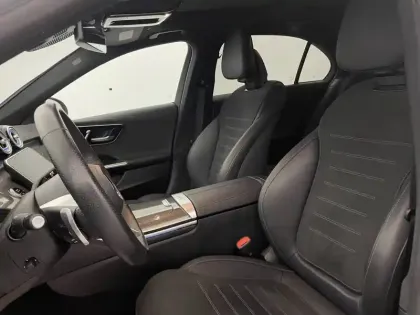 Photo 14 Mercedes Classe C  220 d 9G-Tronic