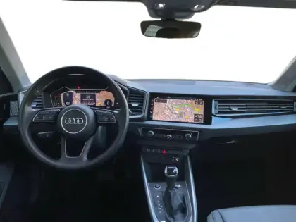 Photo 10 Audi A1  Allstreet 30 TFSI 110 ch S tronic 7