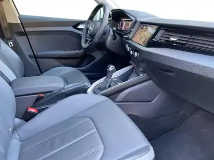 Photo 8 Audi A1  Allstreet 30 TFSI 110 ch S tronic 7