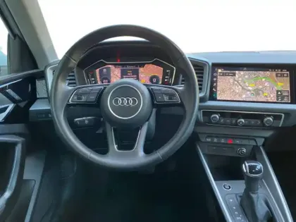 Photo 11 Audi A1  Allstreet 30 TFSI 110 ch S tronic 7