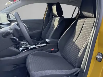 Photo 10 Peugeot 208  Electrique 50 kWh 136ch