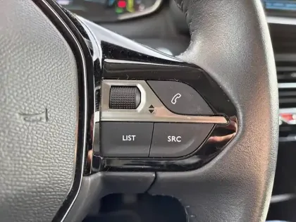 Photo 18 Peugeot 208  Electrique 50 kWh 136ch