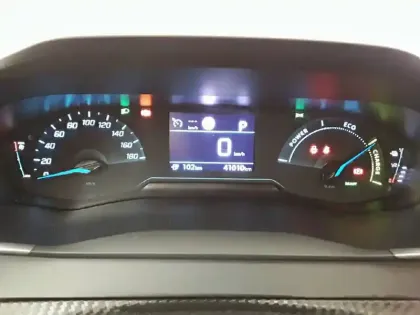 Photo 29 Peugeot 208  Electrique 50 kWh 136ch