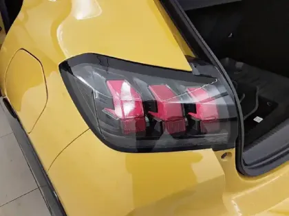 Photo 36 Peugeot 208  Electrique 50 kWh 136ch