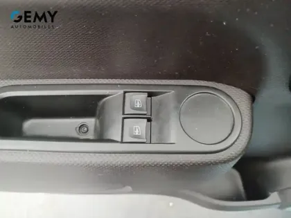 Photo 26 Renault Twingo  III E-Tech