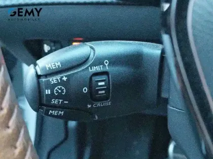 Photo 31 Peugeot 208  PureTech 100 S&S BVM6