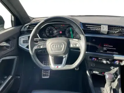 Photo 11 Audi Q3  45 TFSIe 245 ch S tronic 6