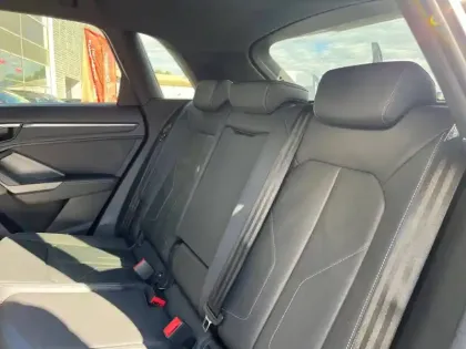 Photo 22 Audi Q3  45 TFSIe 245 ch S tronic 6