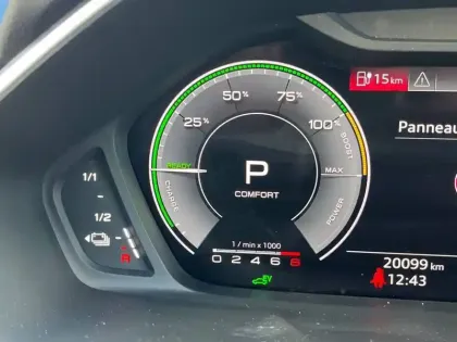 Photo 37 Audi Q3  45 TFSIe 245 ch S tronic 6