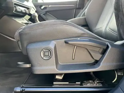 Photo 32 Audi Q3  45 TFSIe 245 ch S tronic 6