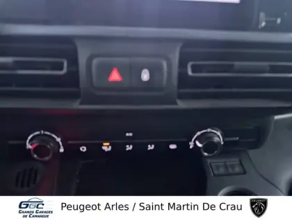 Photo 100 Fiat Doblo  FOURGON TAILLE M 650 KG BLUEHDI 100 S&S BVM6