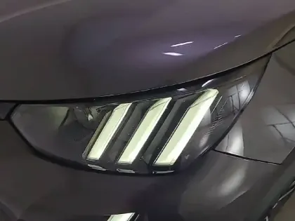 Photo 57 Peugeot 2008  PureTech 130 S&S EAT8