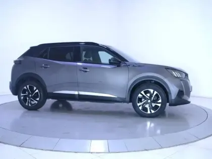 Photo 45 Peugeot 2008  PureTech 130 S&S EAT8