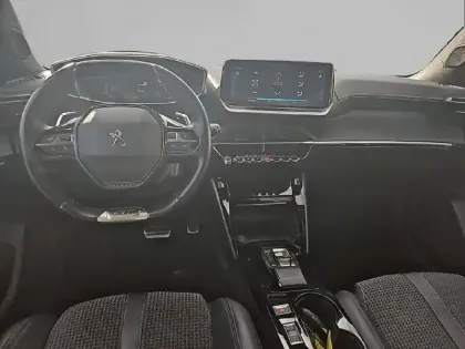 Photo 7 Peugeot 2008  PureTech 130 S&S EAT8