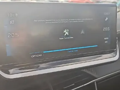 Photo 17 Peugeot 2008  PureTech 130 S&S EAT8