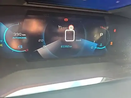 Photo 9 Peugeot 2008  PureTech 130 S&S EAT8