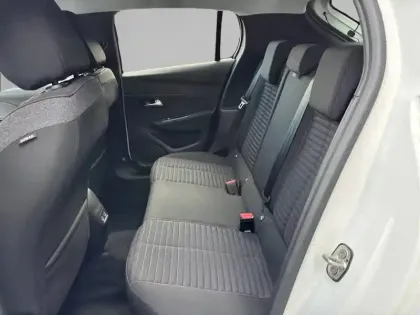 Photo 11 Peugeot 208  Electrique 50 kWh 136ch