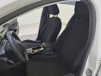 Photo 30 Peugeot 208  Electrique 50 kWh 136ch