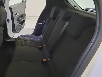 Photo 31 Peugeot 208  Electrique 50 kWh 136ch