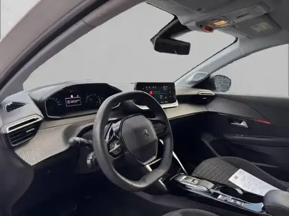 Photo 7 Peugeot 208  Electrique 50 kWh 136ch