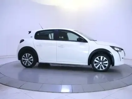 Photo 23 Peugeot 208  Electrique 50 kWh 136ch