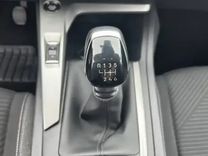 Photo 13 Peugeot 308  BlueHDi 130ch S&S BVM6