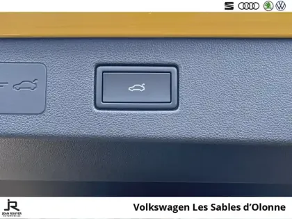 Photo 30 Volkswagen T-roc  1.5 eTSI EVO2 Hybrid 150 ch DSG7