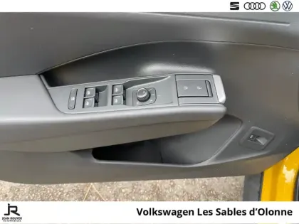 Photo 14 Volkswagen T-roc  1.5 eTSI EVO2 Hybrid 150 ch DSG7