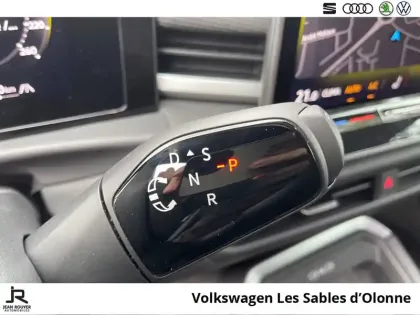 Photo 9 Volkswagen T-roc  1.5 eTSI EVO2 Hybrid 150 ch DSG7