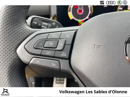 Photo 17 Volkswagen T-roc  1.5 eTSI EVO2 Hybrid 150 ch DSG7